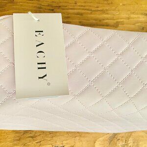 EACHY travel makeup bag - quilted pink